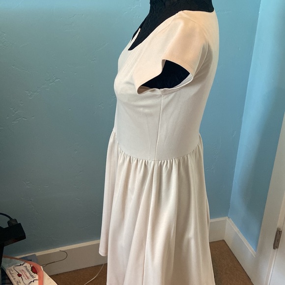 Lauren Conrad cream with black lace collar size 10- like new - Picture 2 of 7